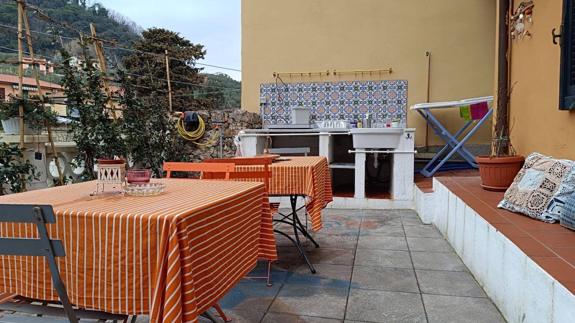 La Graziosa Dorata Lerici San Lorenzo Villa Indipendente 2 Persone Parcheggio Gratuito Esterno foto